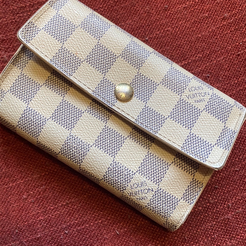 Authentic Louis Vuitton Damier wallet